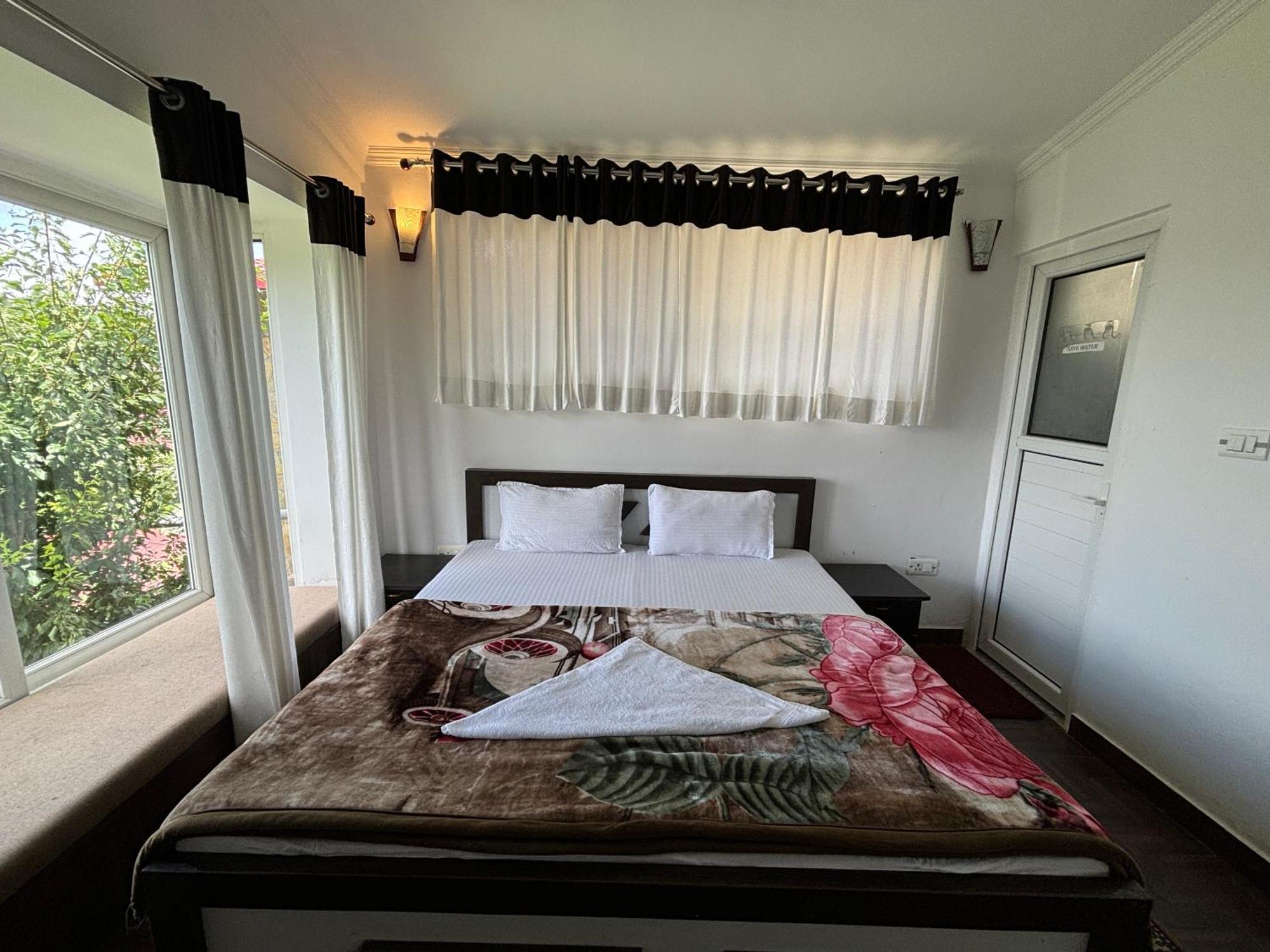 Indus Valley Mukteshwar Villa Bagian luar foto