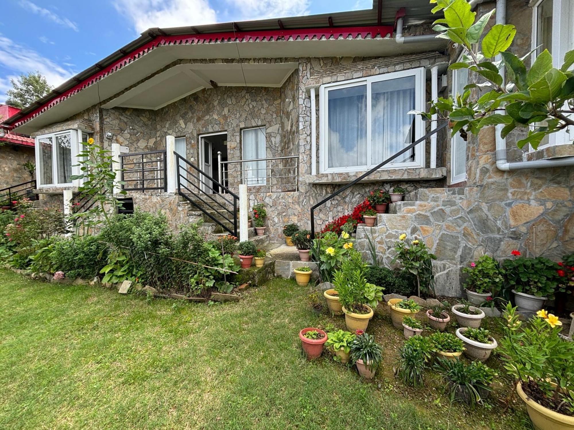 Indus Valley Mukteshwar Villa Bagian luar foto