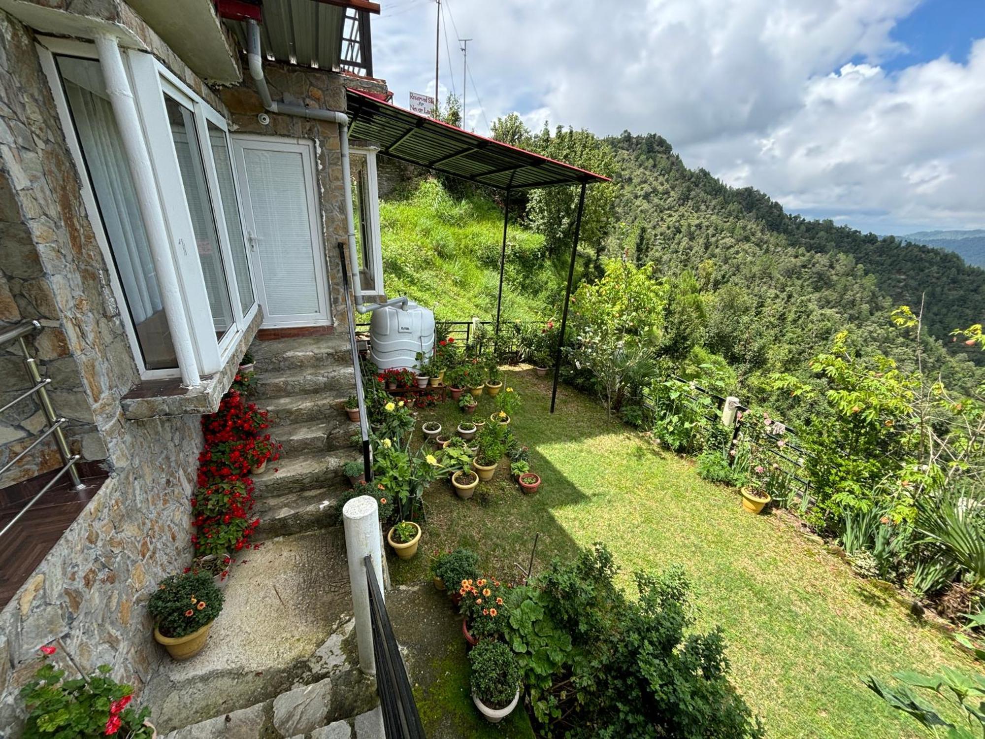 Indus Valley Mukteshwar Villa Bagian luar foto
