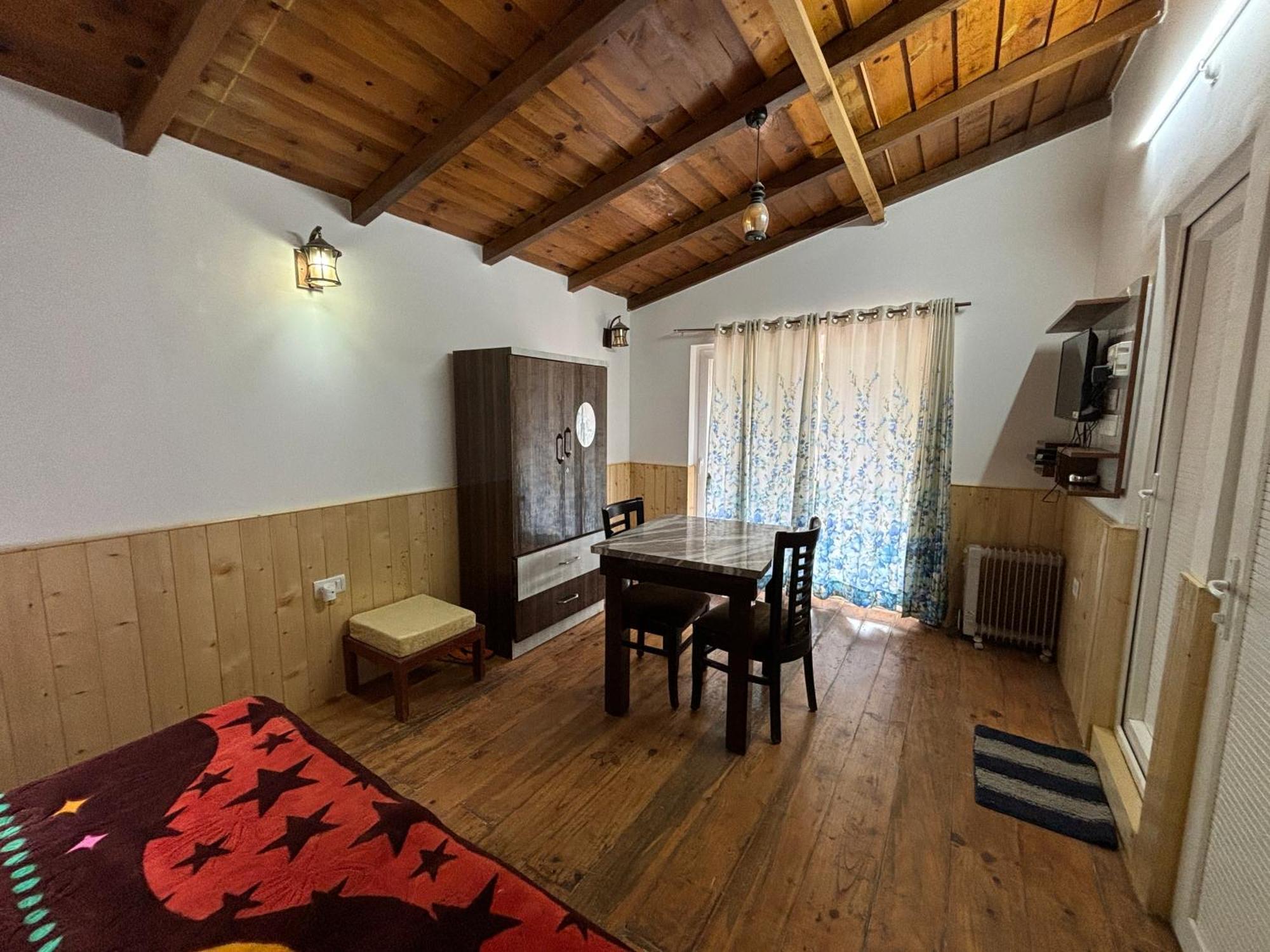 Indus Valley Mukteshwar Villa Bagian luar foto